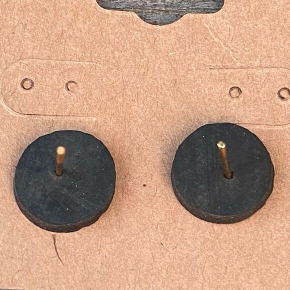 NIB New Everest Elegance Star Queen Round Gold Plated Coin Post Earrings - Picture 3 of 5